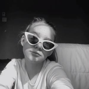 Meet your Posher, Lily-rose